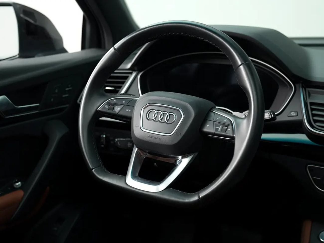 Audi Q5 45 TFSI PROGRESS GCC specs, Low Mileage S line quattro