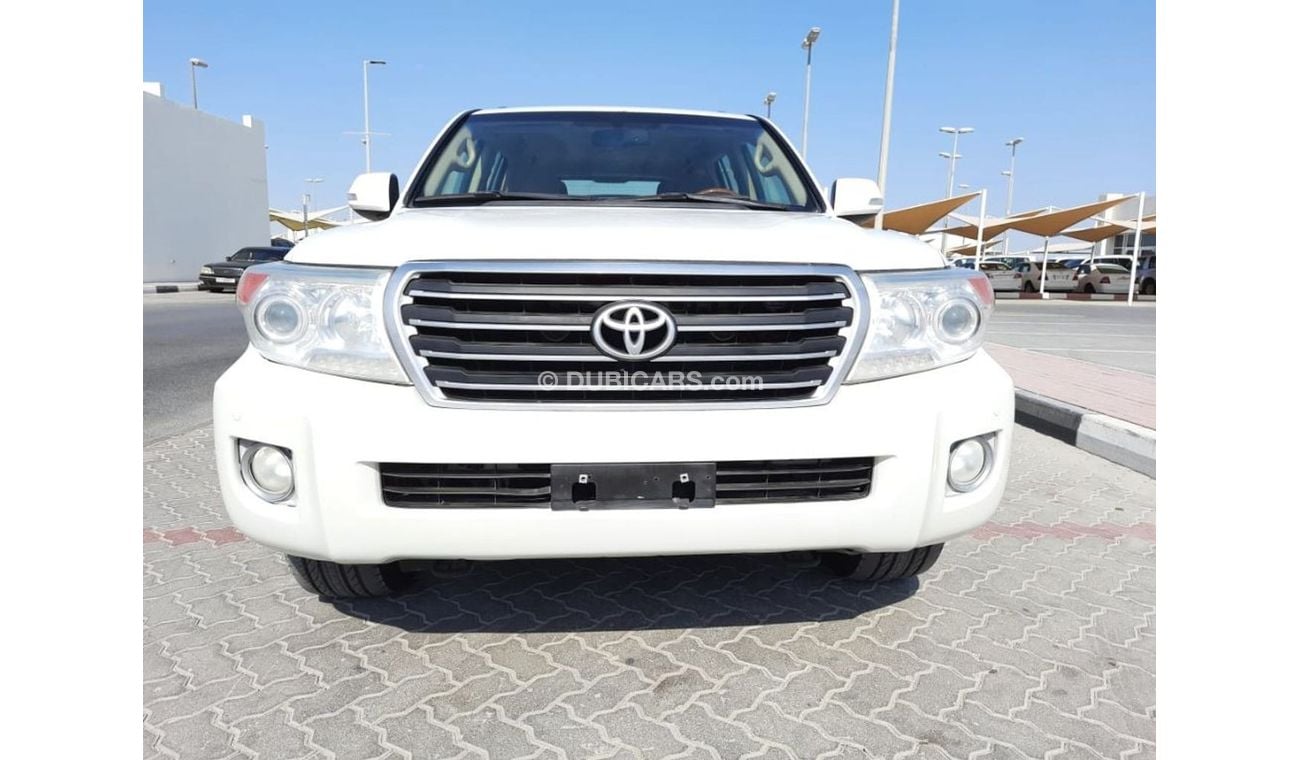 تويوتا لاند كروزر تويوتا لاند كروزر جي اكس ار 2014 مواصفات خليجي بدون صبغ