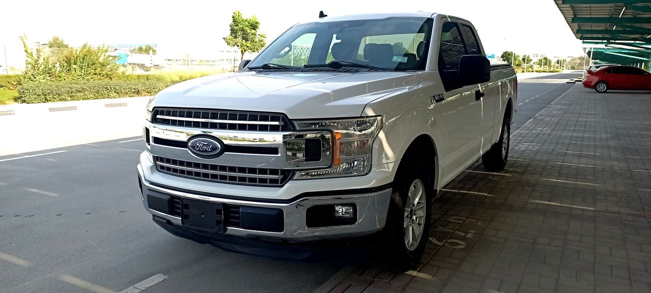 Ford F 150 XLT SUPERCAB TRUCK 3.3L 4X2 6 SEATER