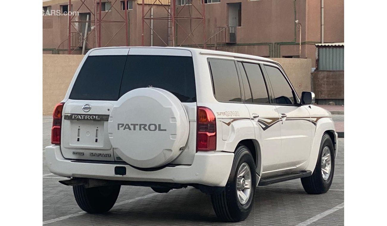 Nissan Patrol Safari