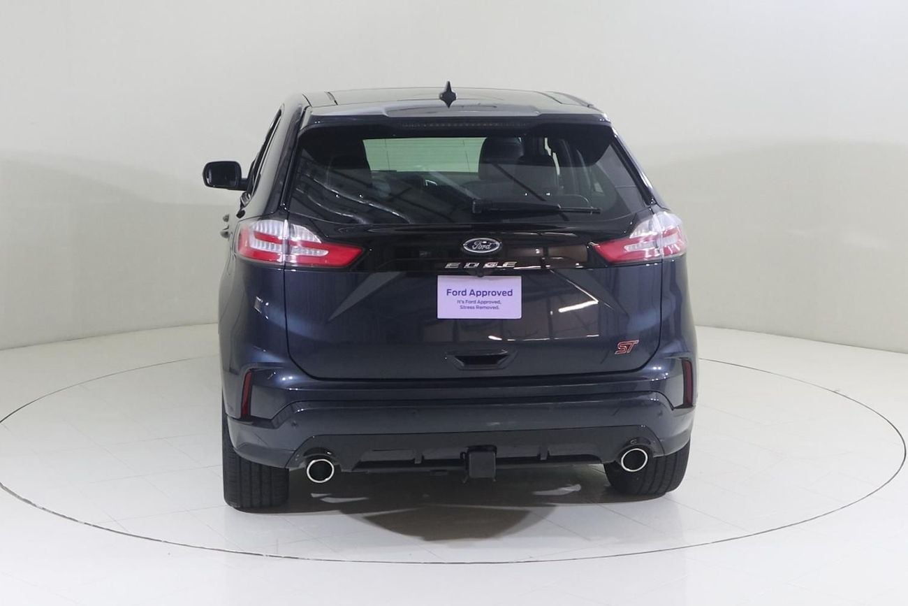 Ford Edge ST SST422 / FEE Insurance + Registration/ AL TAYER MOTORS AL QOUZ SHOWROOM