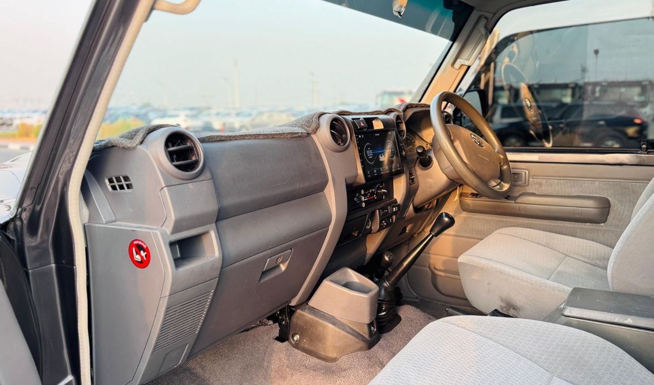 Toyota Land Cruiser HEAVY OFF-ROAD SETUP | 4WD | 4.5L DIESEL ENGINE | MANUAL TRANSMISSION | ROOF RACK + TENT | DOUBLE CA