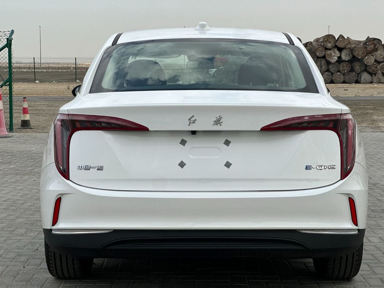 هونغشي E-QM5