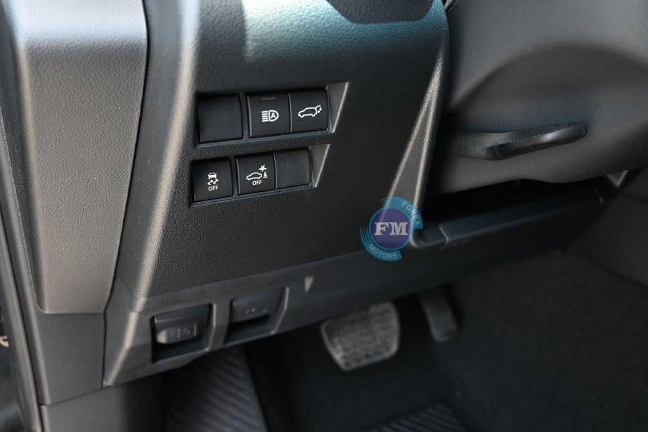 تويوتا لاند كروزر 300 VXR 4.0L Petrol 4WD Automatic