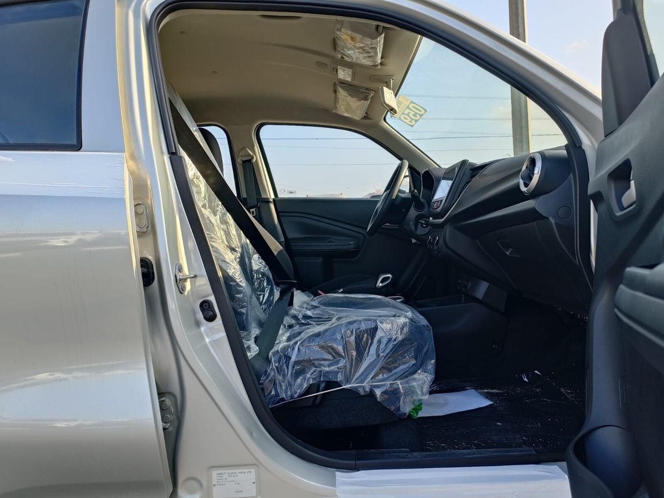 Suzuki Celerio 1.0L V4, GLX, Black Rims, A/T, Gear, SPECIAL QUANTITY DEAL OFFER FOR ALGERIA (CODE # CGLM)