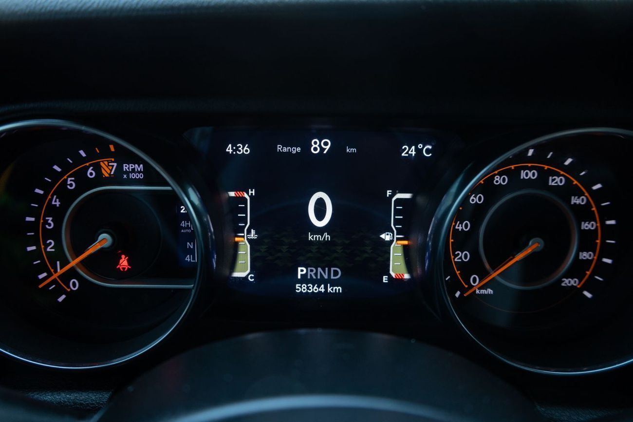 Jeep Wrangler Sahara Plus