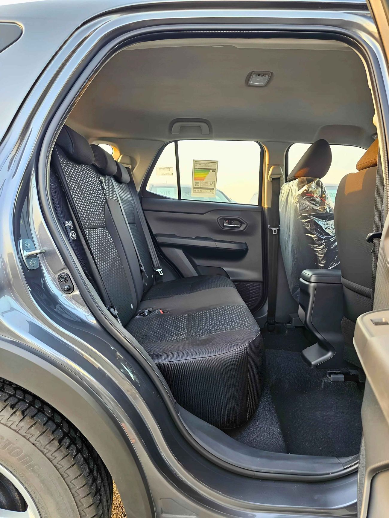 تويوتا ريز 1.0L/ TURBO / ALLOY RIMS / DVD / MID OPTION / CODE#69097