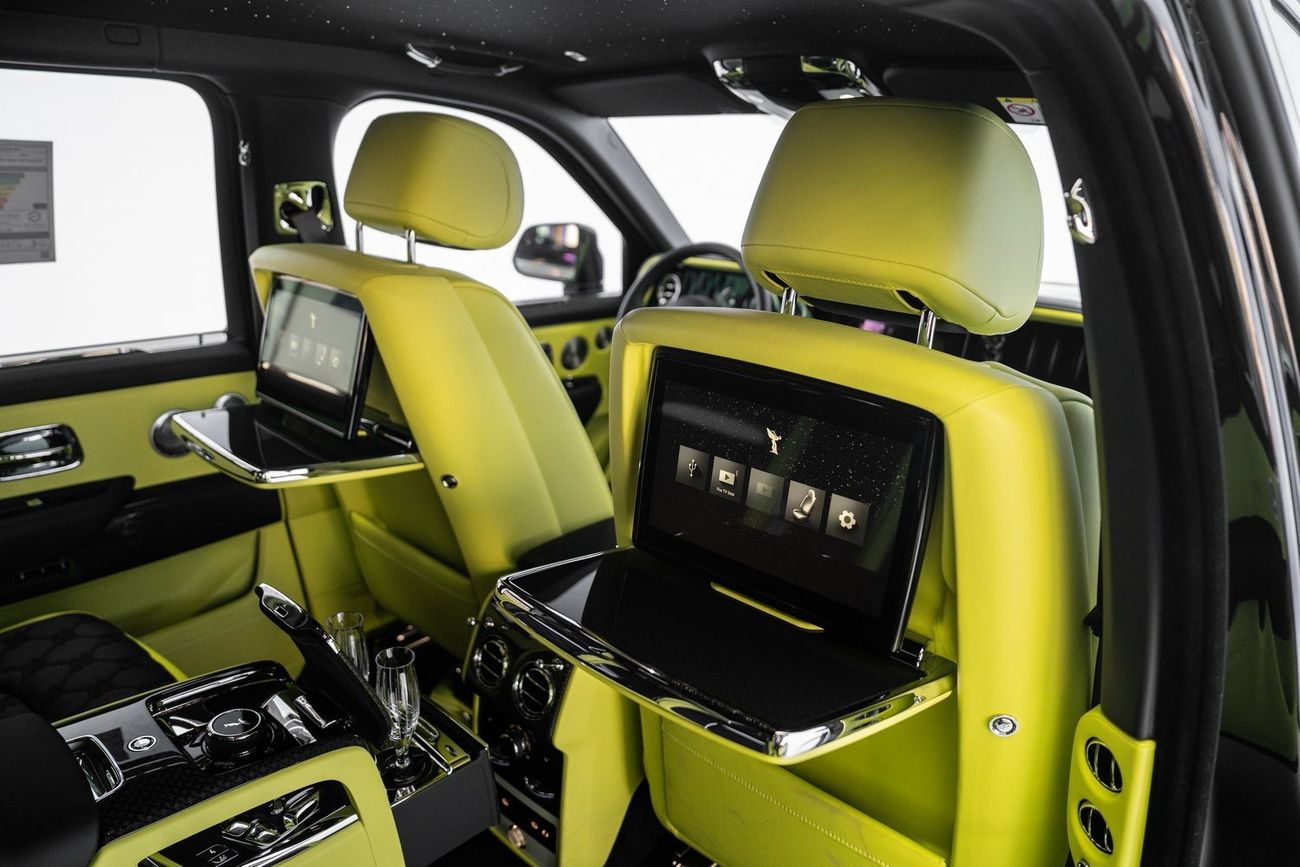 رولز رويس كولينان Rolls Royce Cullinan Black Badge