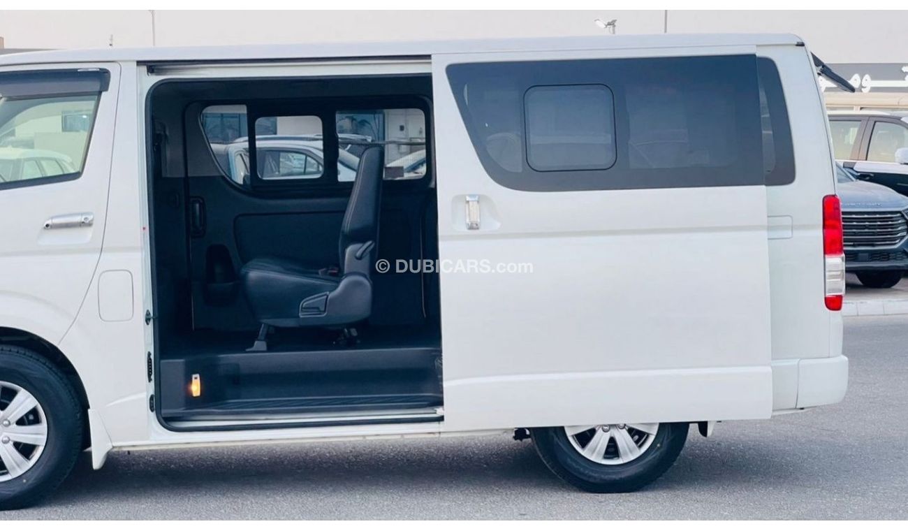 Toyota Hiace KD201 | 2016 | Diesel 3.0L | AUTOMATIC | PUSH START | ORIGINAL MILEAGE | FRESH JAPAN IMPORTED