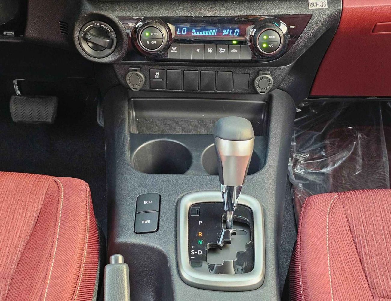 Toyota Hilux SR5 WIDE BODY DOUBLE CABIN/2.7L PETROL A/T/PUSH START/ AUTO & DUAL AC/ ALLOY WHEEL/CODE#HP27SR5AK