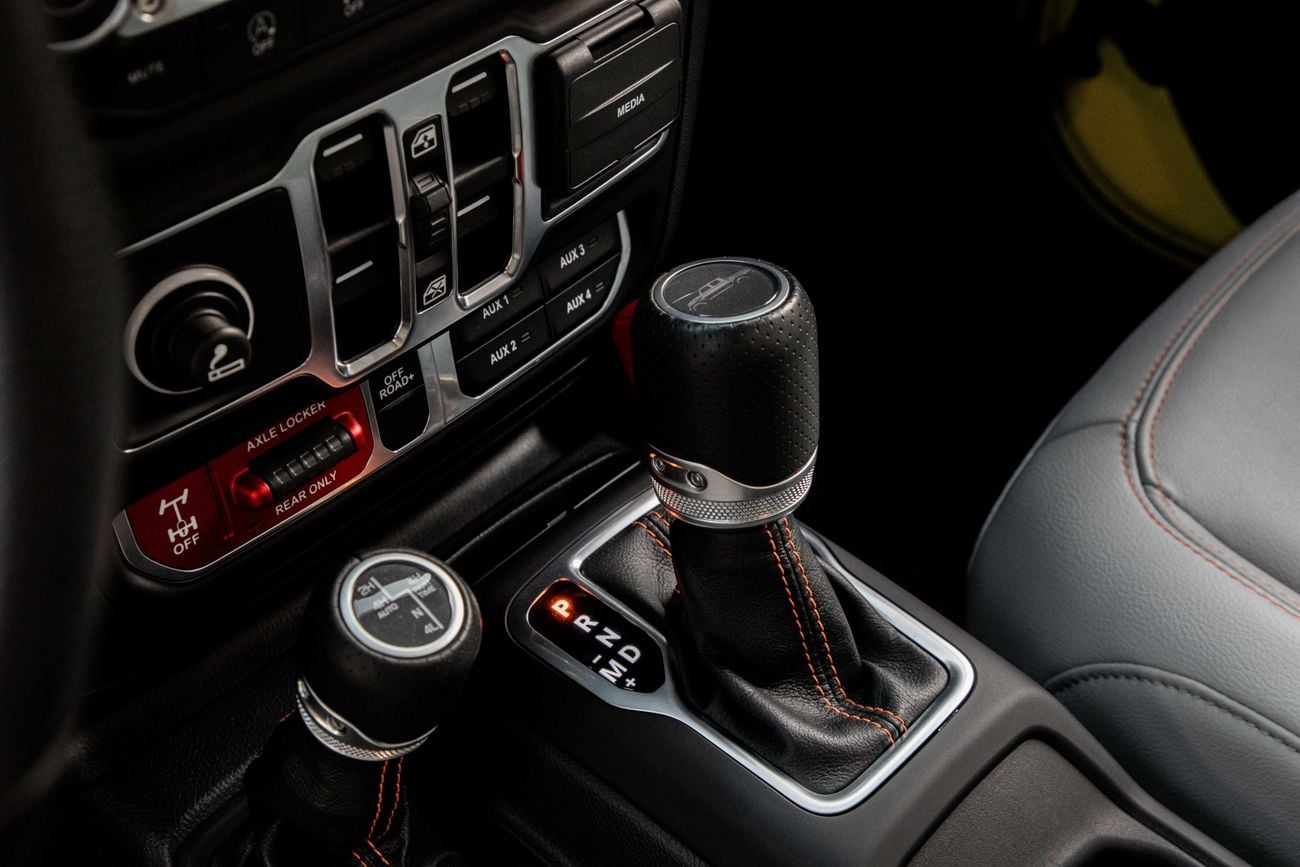 Jeep Gladiator Gladiator Sand Runner | 3,428 P.M | 0% Downpayment | Full Option!