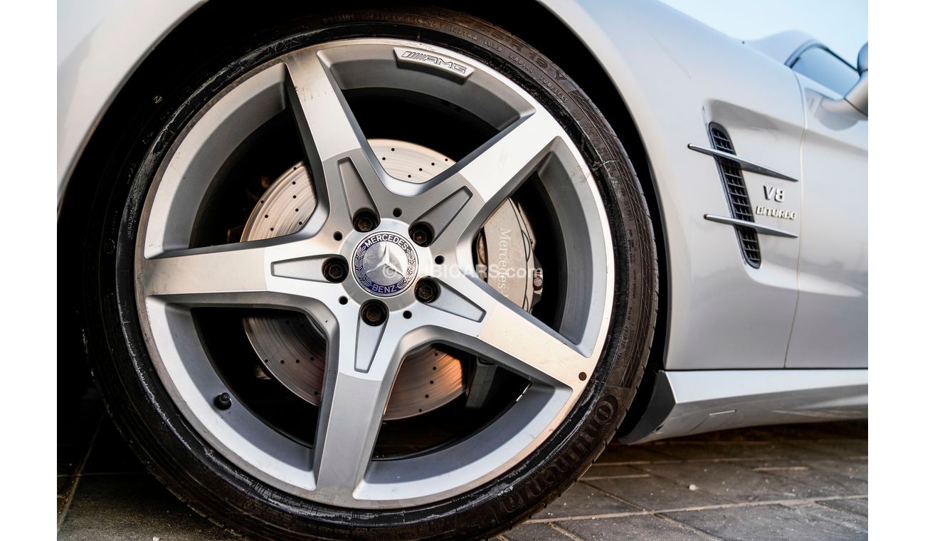 Mercedes-Benz SL 500 AMG V8 | 2,945 P.M | 0% Downpayment | Full Option | Low Mileage | Immaculate Condition