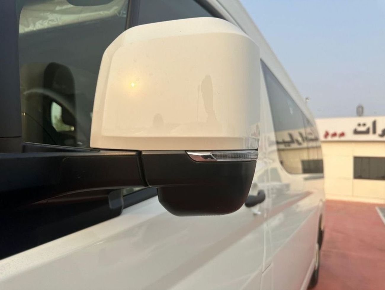 Toyota Hiace TOYOTA HIACE 3.5 L PETROL MANUAL,13SEATS,HIGH/ROOF 2025