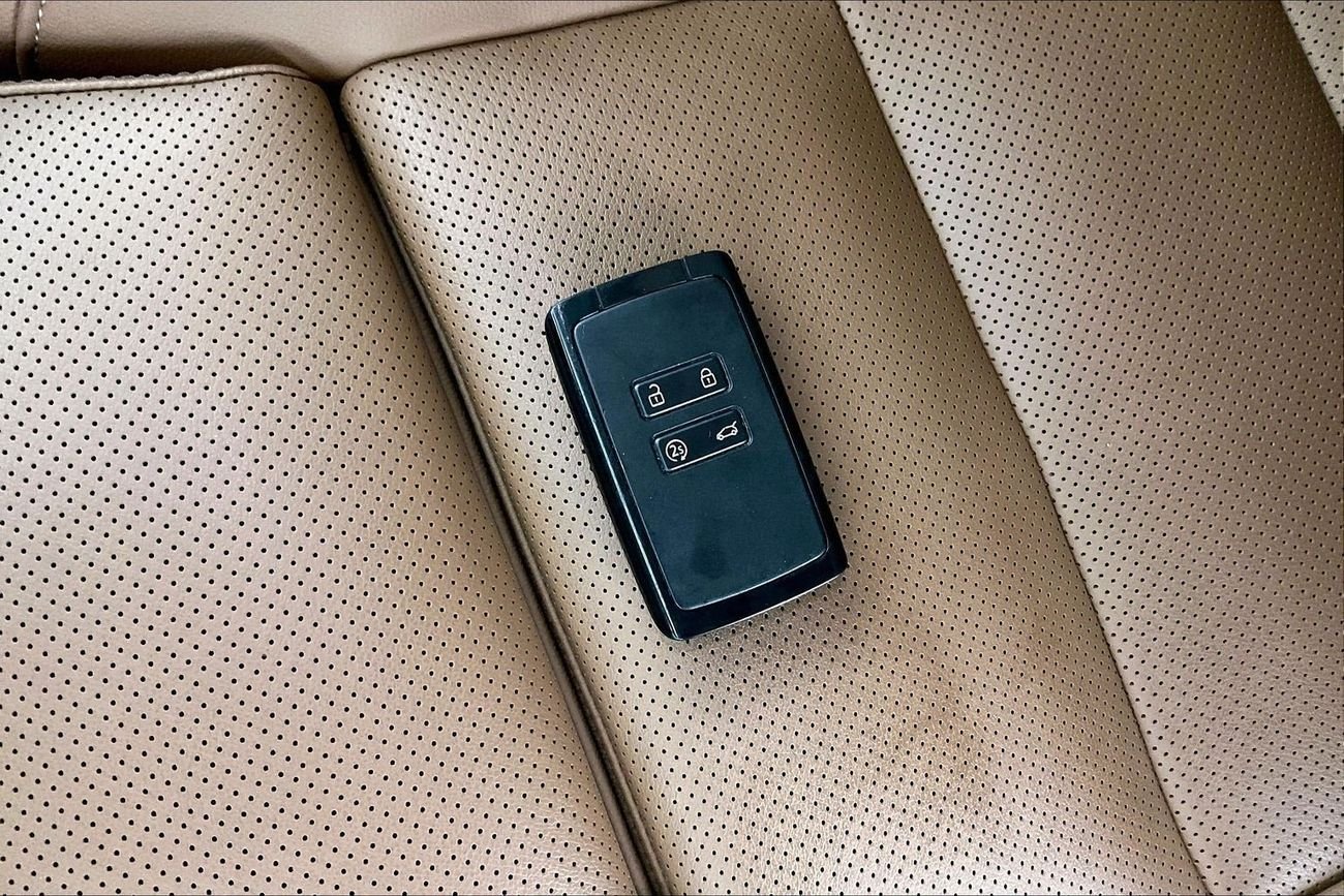 رينو كوليوس LE | National Day Celebration | شامل الضمان | 0 ﺪﻔﻋﺓ ﺃﻮﻟﻯ