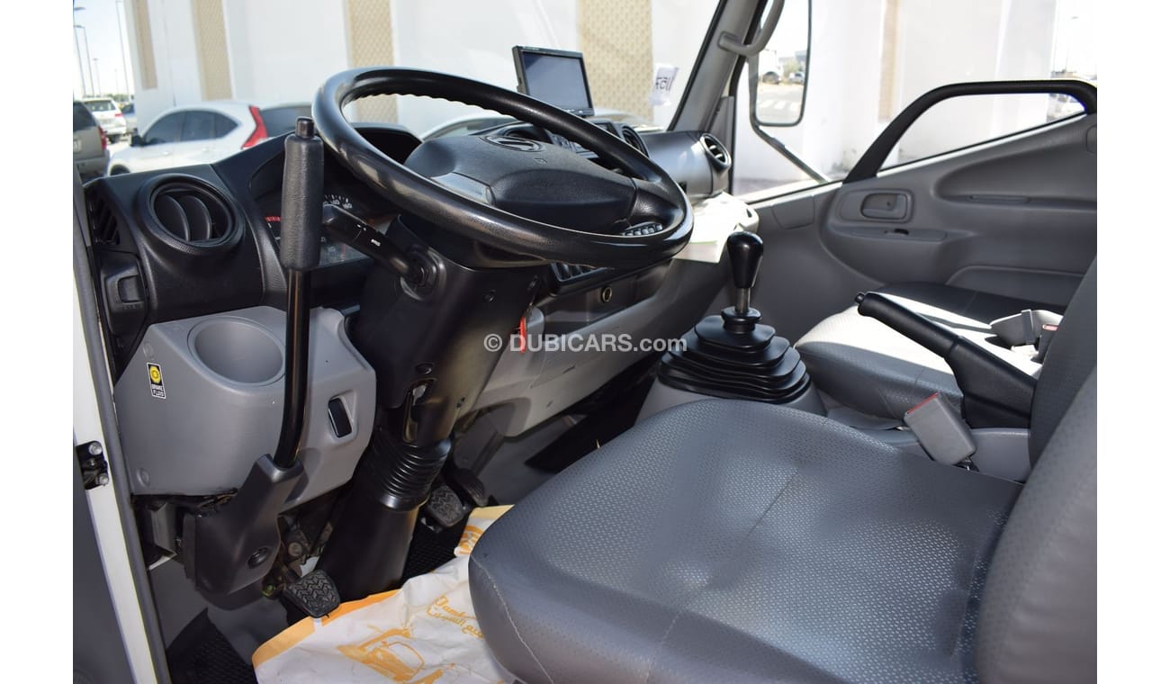 Hino Dumber 619 Hino 614 Dump Truck, Model:2020. Excellent condition with low mileage