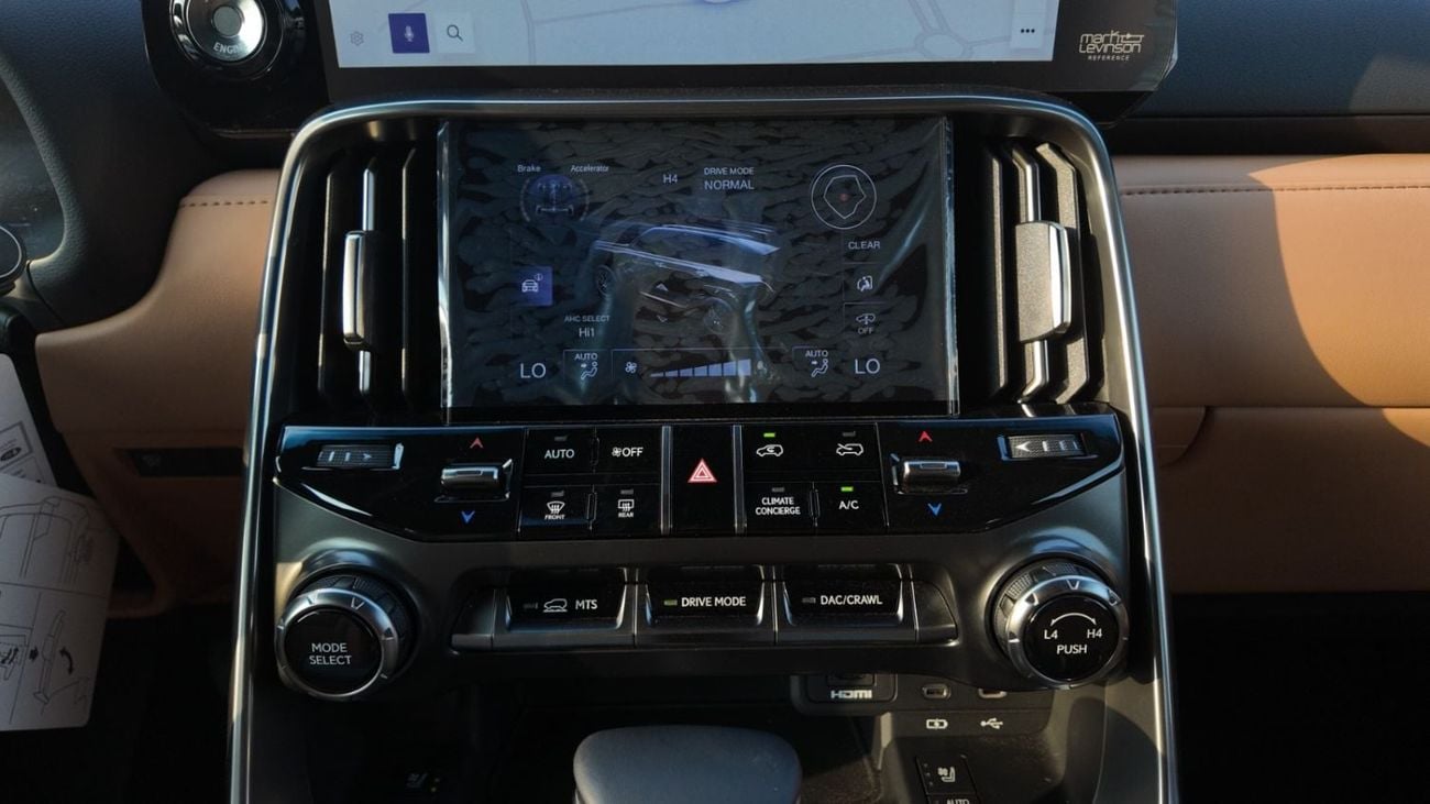 Lexus LX600 SIGNATURE