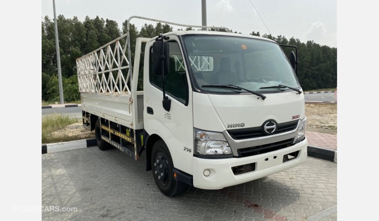 Mitsubishi Canter 3 ton pickup 2017 Ref# 148