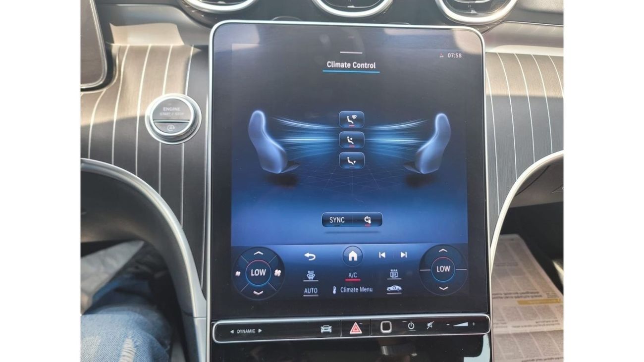 مرسيدس بنز C 300 2022 Mercedes-Benz C 300 Std (W205), 4dr Sedan, 2L 4cyl Petrol, Automatic, Rear Wheel Drive