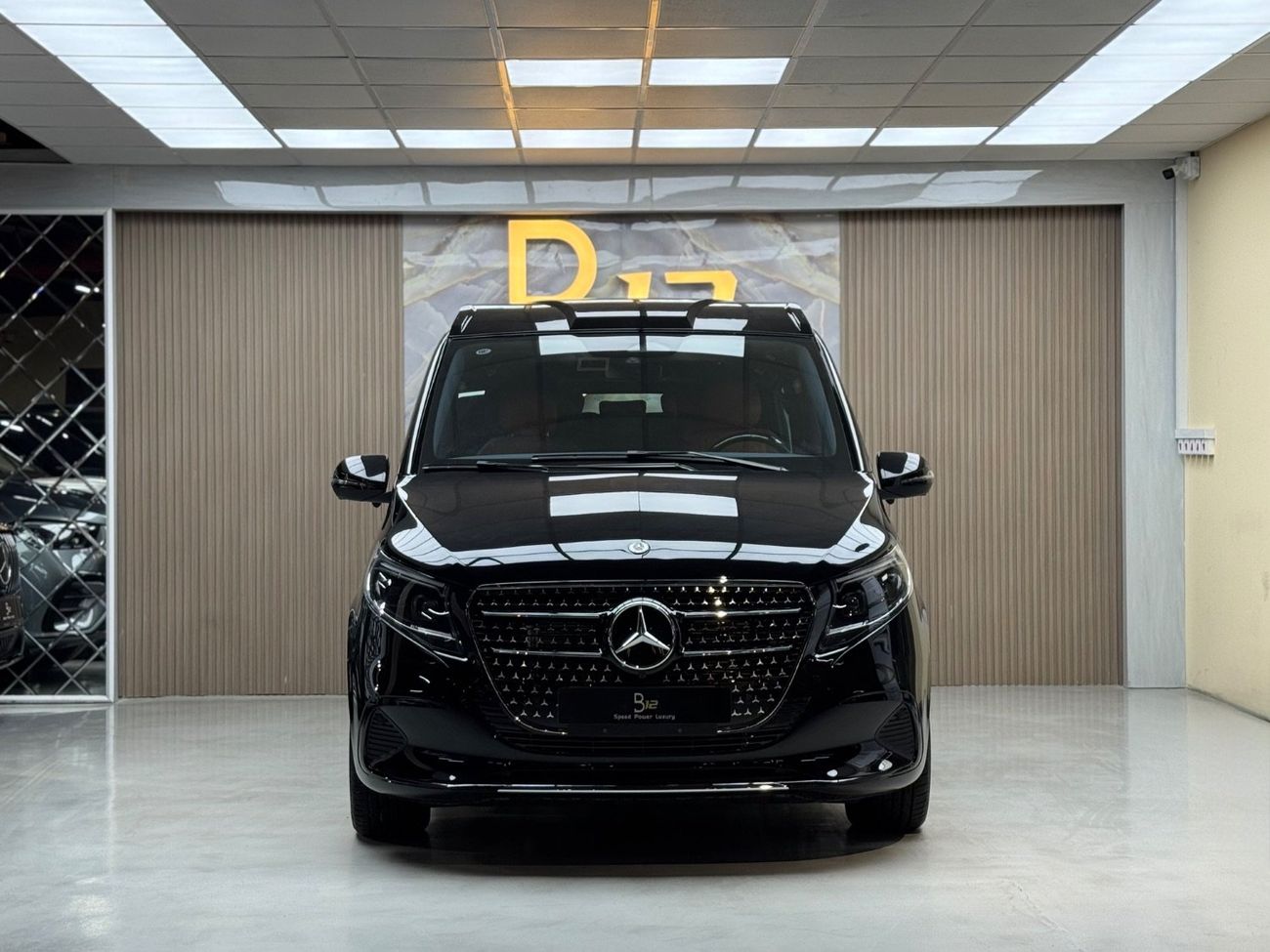 مرسيدس بنز V 300