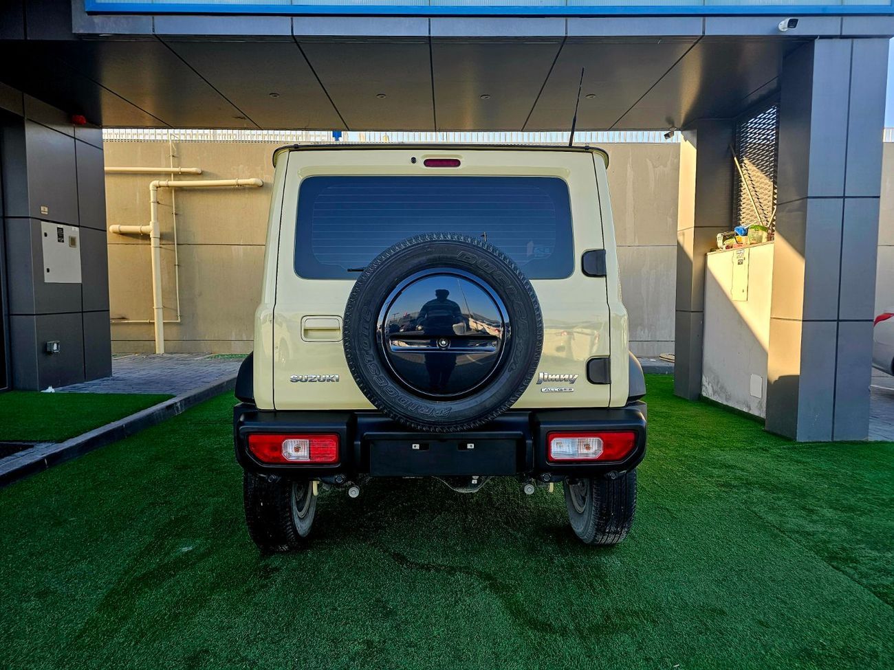 سوزوكي جيمني GLX/ DUAL TONE/ AUTOMATIC/ ORIGINAL PAINT/ 1.5L V4/ LOW MILEAGE