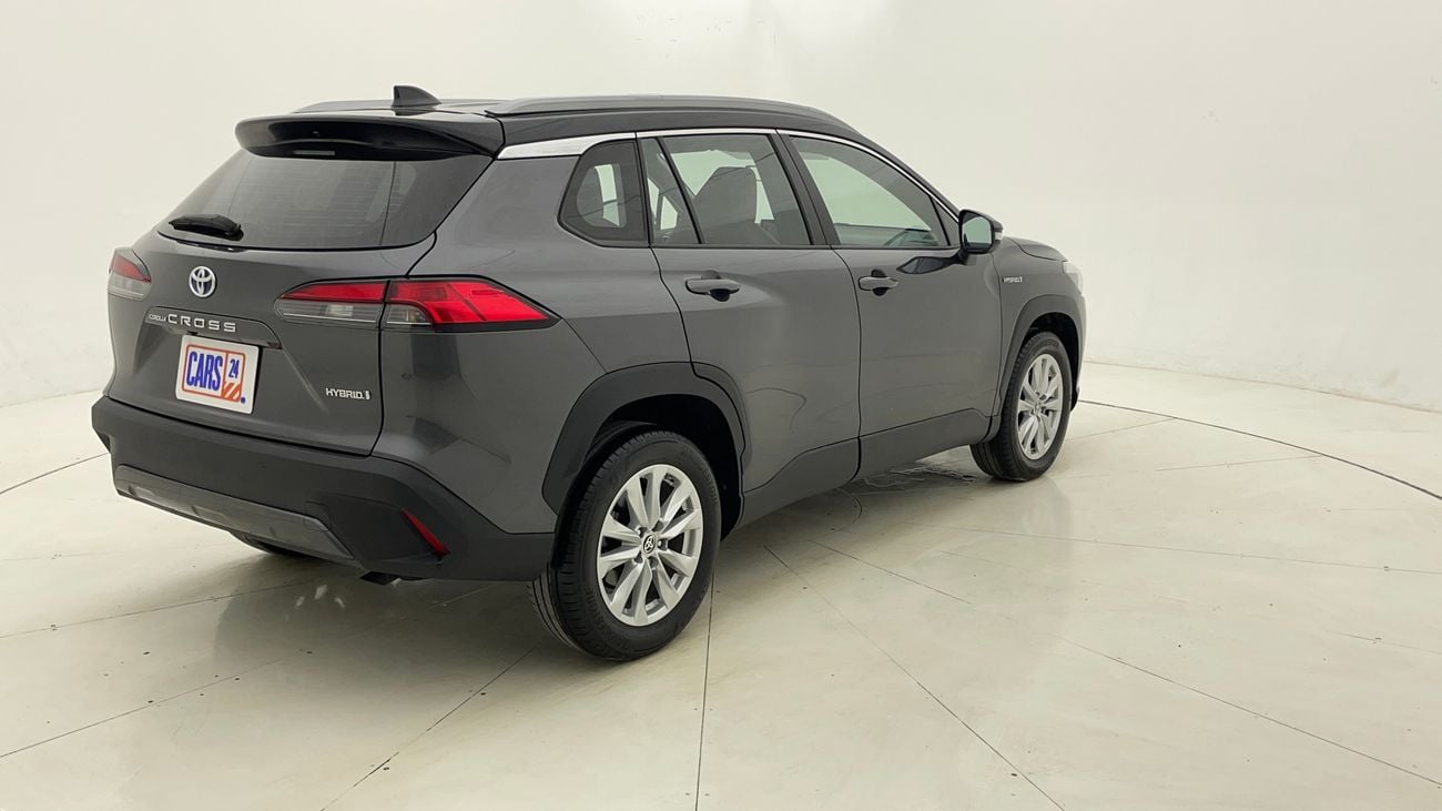 تويوتا كورولا كروس GLI 1.8 | بدون دفعة مقدمة | اختبار القيادة في المنزل