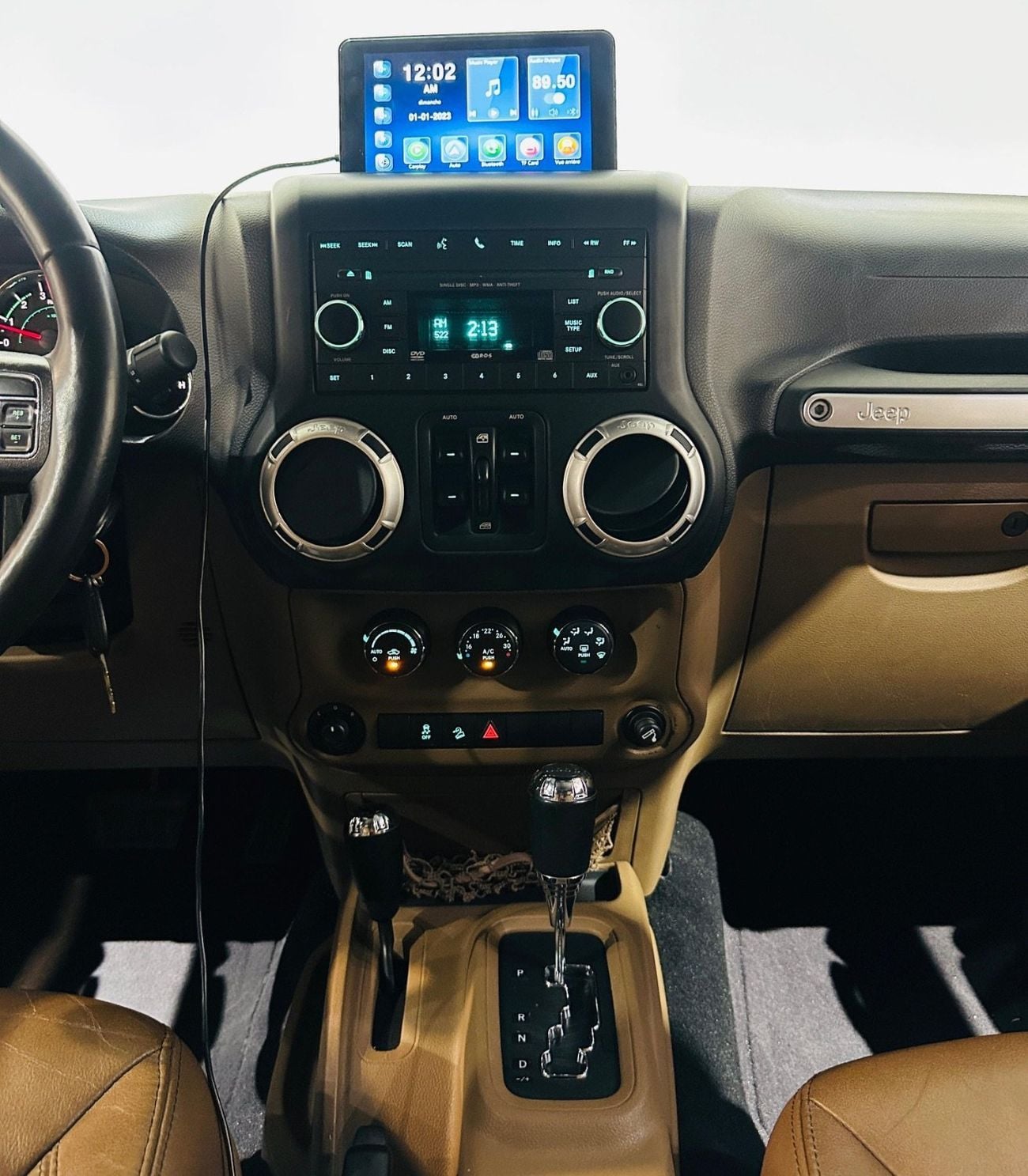 Jeep Wrangler Unlimited Sahara 3.6L A/T