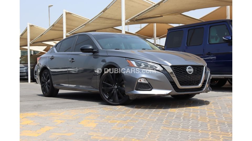 Used Sport Nissan Altima SR / 2021 / USA / 2.4L 2021 for sale in Dubai