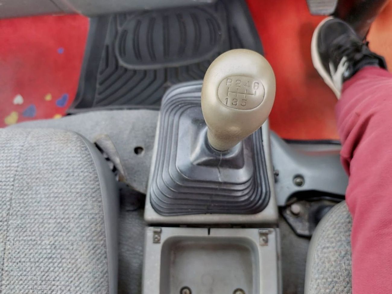 Mitsubishi Fuso Canter MITSUBISHI CANTER ALUMINIUM BODY TRUCK RHD 1995 MODEL 4.5 L DIESEL MANUAL(PM20023)