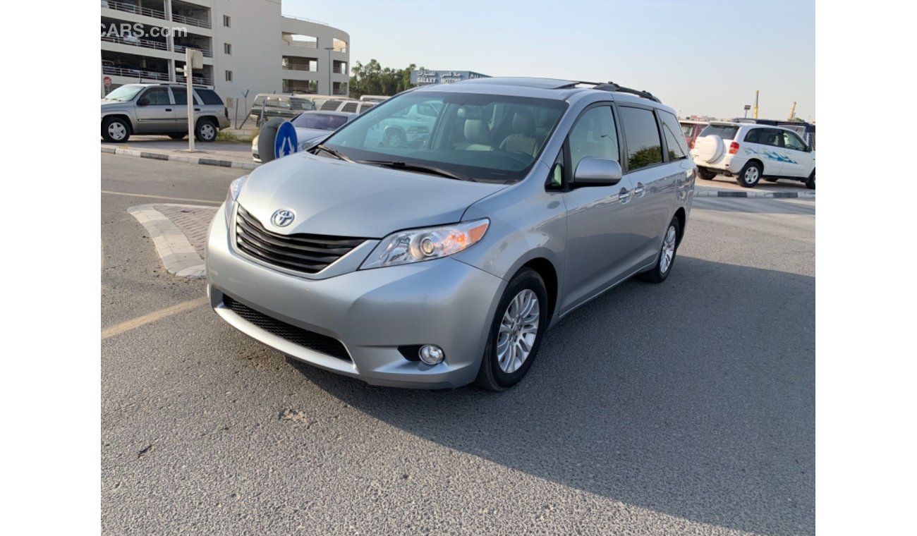 Toyota Sienna XLE LIMITED EDITION FULL OPTION AND ECO 3.5L V6 2016 AMERICAN SPECIFICATION