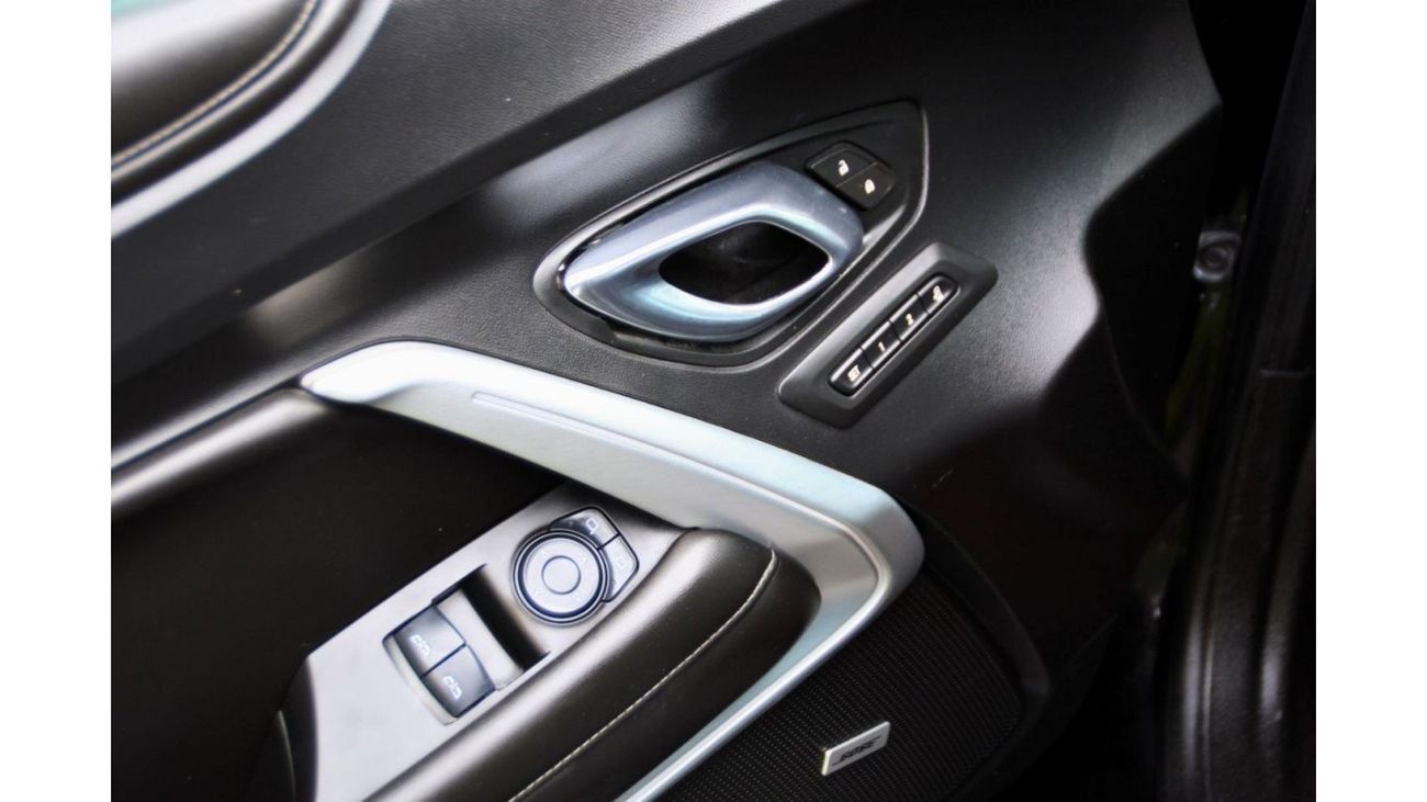 Chevrolet Camaro CAMARO-SS-6.2L//CLEAN TITLE//SUN ROOF//AIR BAGS**NEW LOOK