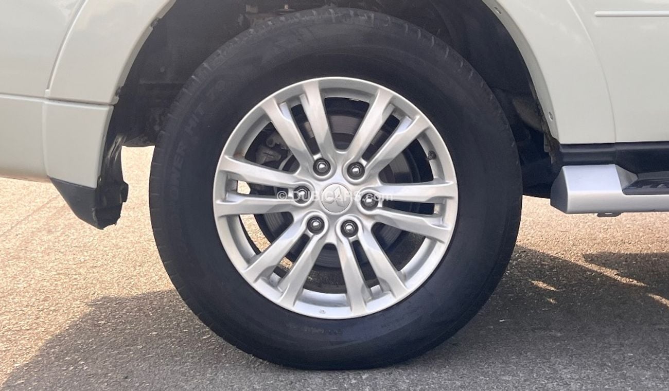 Mitsubishi Pajero 2017