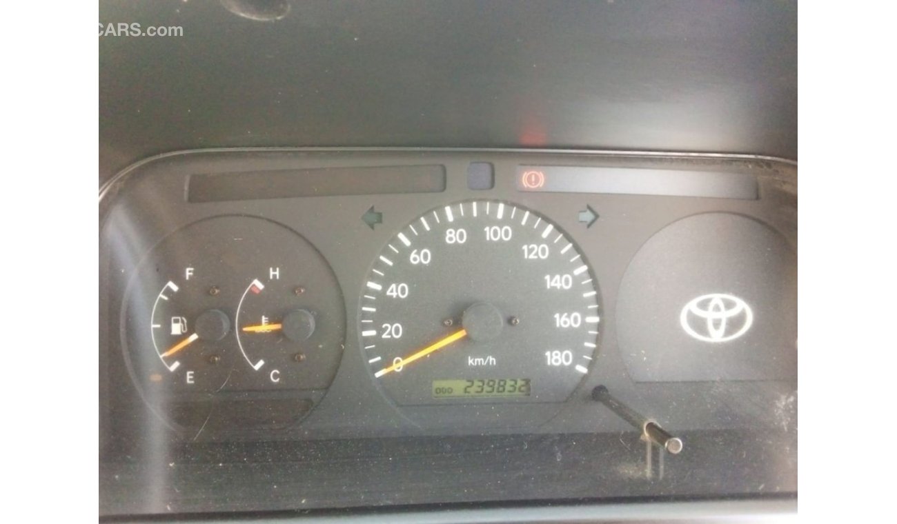 Toyota Hiace TOYOTA HIACE VAN RIGHT HAND DRIVE  (PM1646)