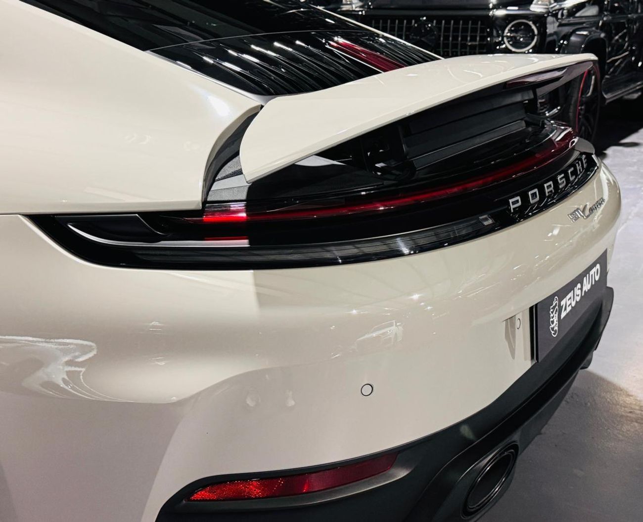 Porsche 911 Carrera 3.0L (380 HP) Coupe 2025 Porsche 911 Carrera, Eur Specs with international War till Nov 2027