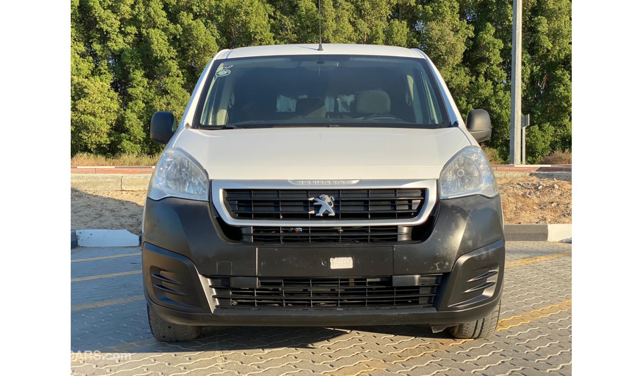 Peugeot Partner 2018 van Ref#560