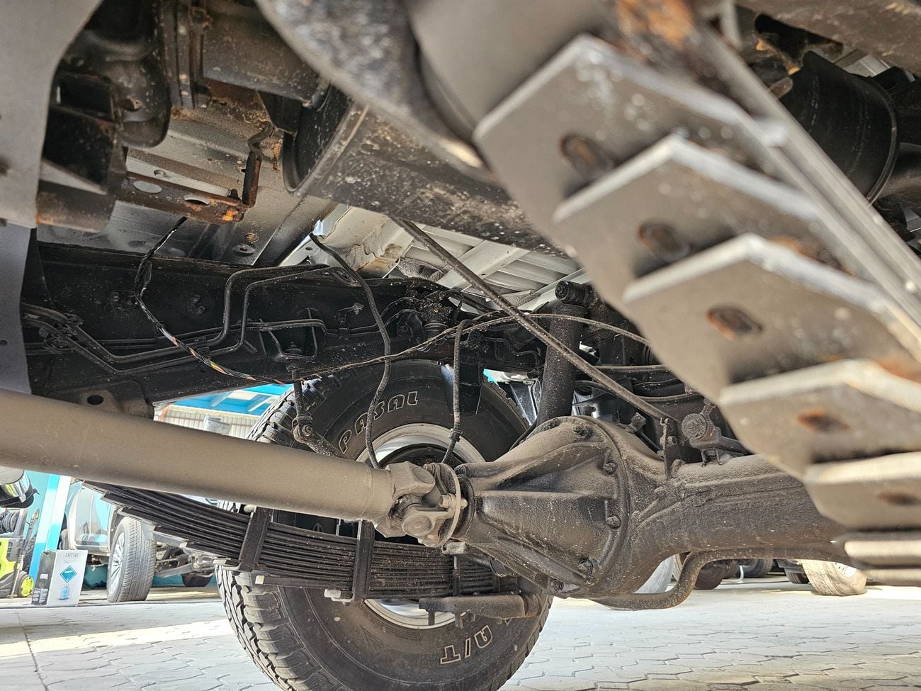 Toyota Land Cruiser Pickup 70 1hz diesel engine 4.2L V6