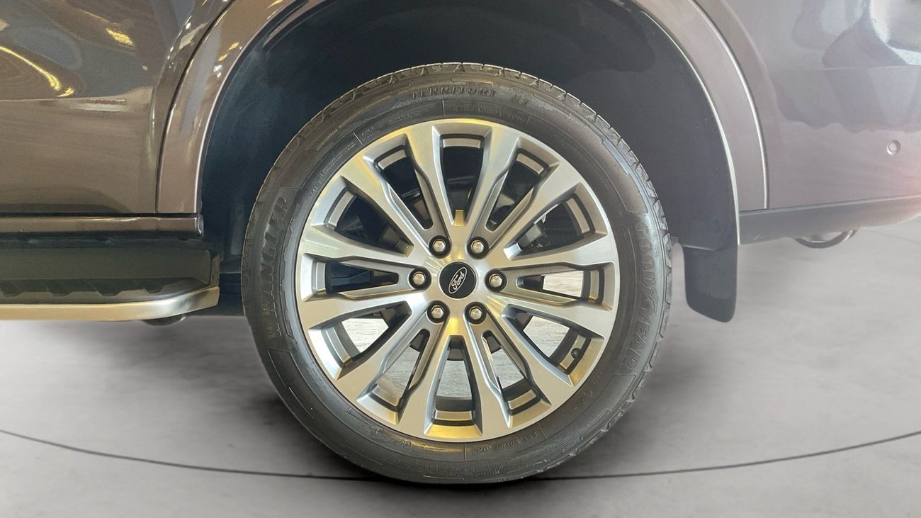 فورد ايفرست 2.3 LIMITED 4WD AUTO LTHR OFF ROAD 21ALW | شامل الضمان | 0 ﺪﻔﻋﺓ ﺃﻮﻟﻯ