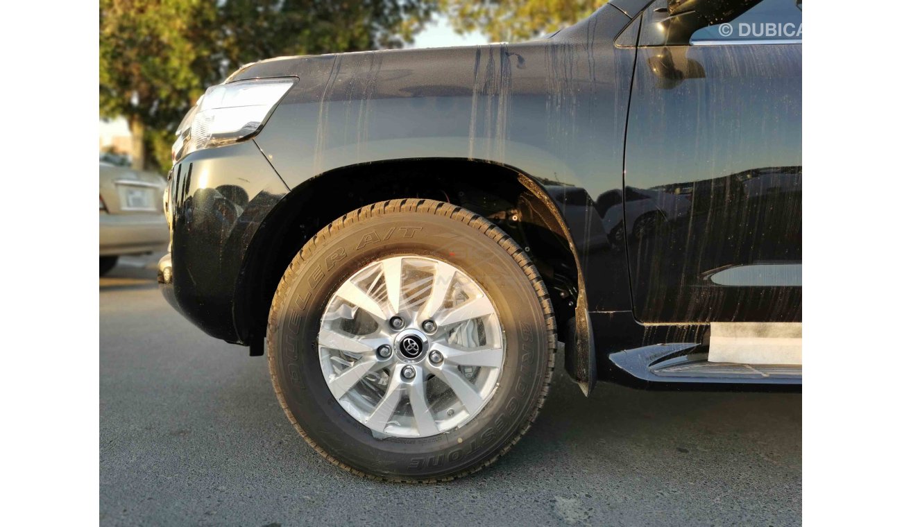 Toyota Land Cruiser 4.5L V8 Diesel, 18" Rims, Driver Memory Seat, Front & Rear A/C, Heated & Cooled Seats (CODE # VX02)