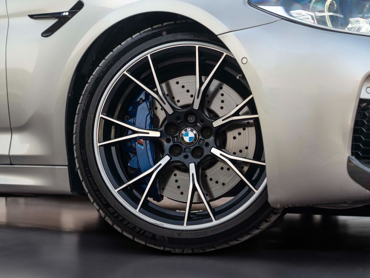 BMW M5 Competition 4.4L (617 HP)