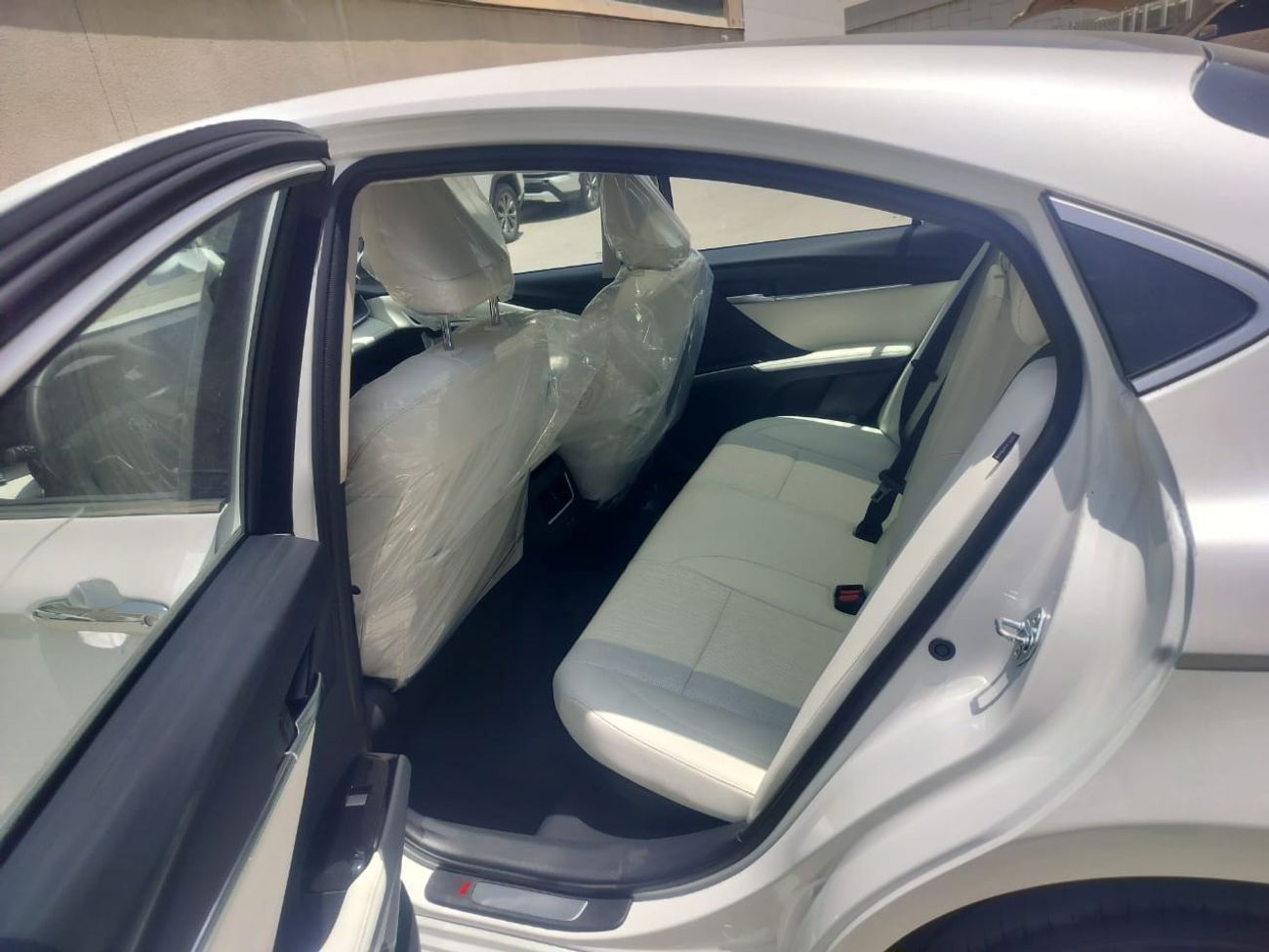 تويوتا كامري Toyota Camry 2025 Twin Engine 2.5HG Premium edition