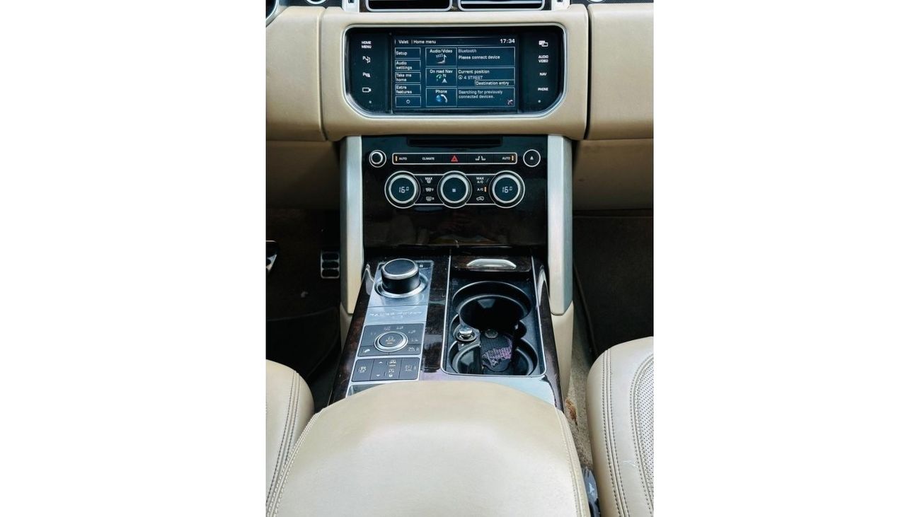 Land Rover Range Rover RANGE ROVER VOUGE SE 5.0 V8 | GCC | BLACK MATE PPF | WELL MAINTAINED
