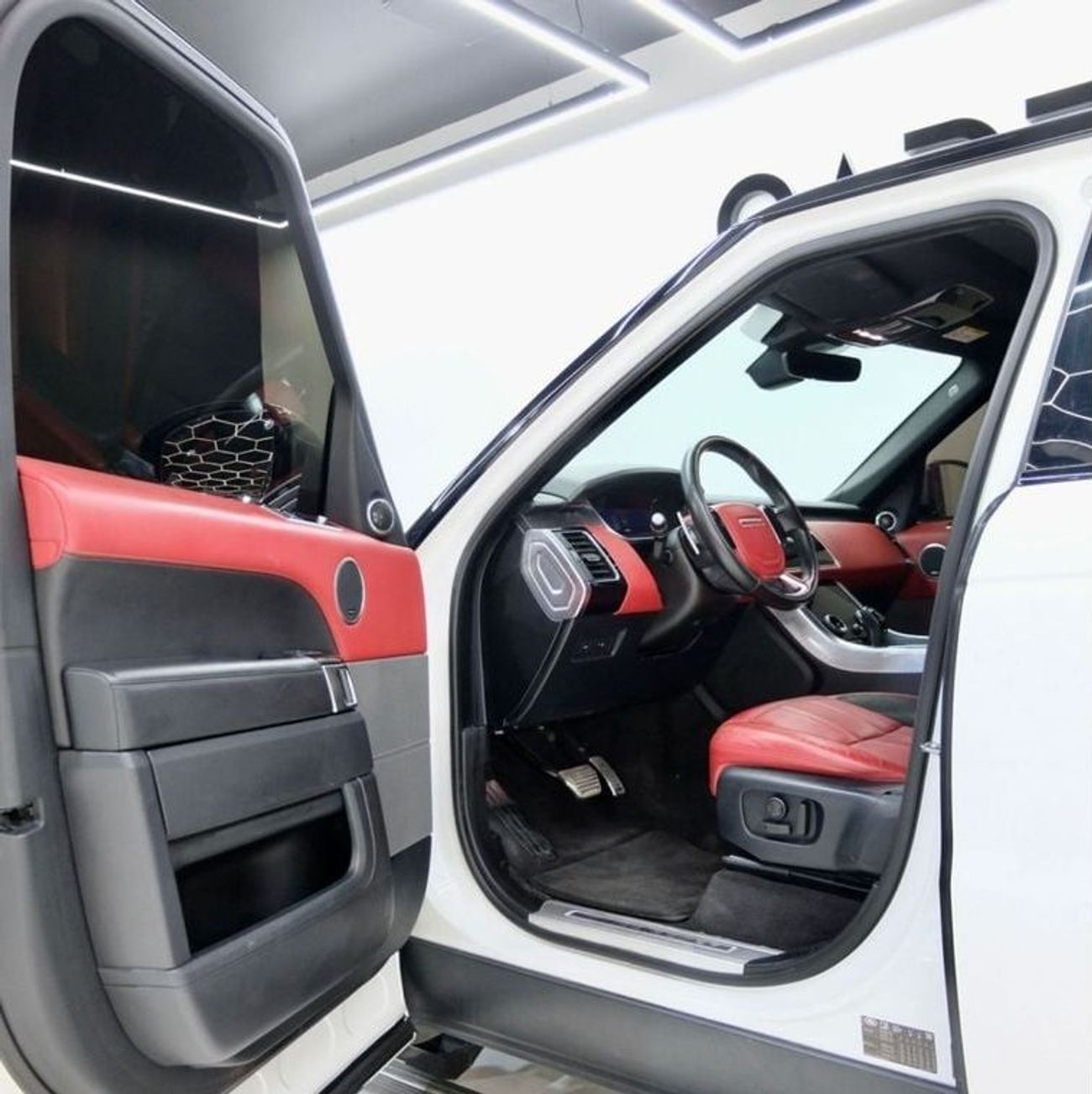 لاند روفر رينج روفر سبورت HSE Dynamic Super Charge