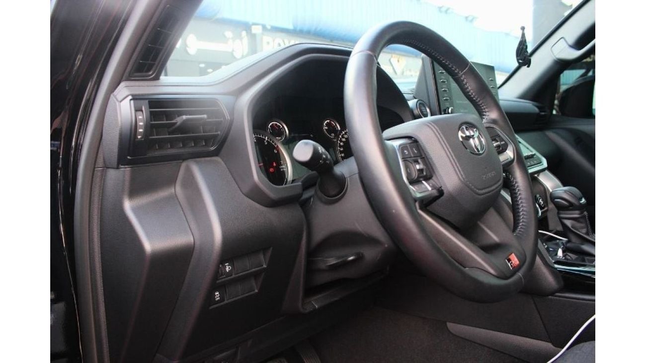 تويوتا لاند كروزر V6 4.0L, Mid Option Convert To GR Sport ,GCC