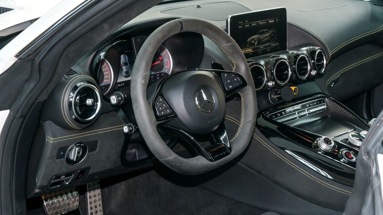 Mercedes-Benz AMG GTR V8 Biturbo