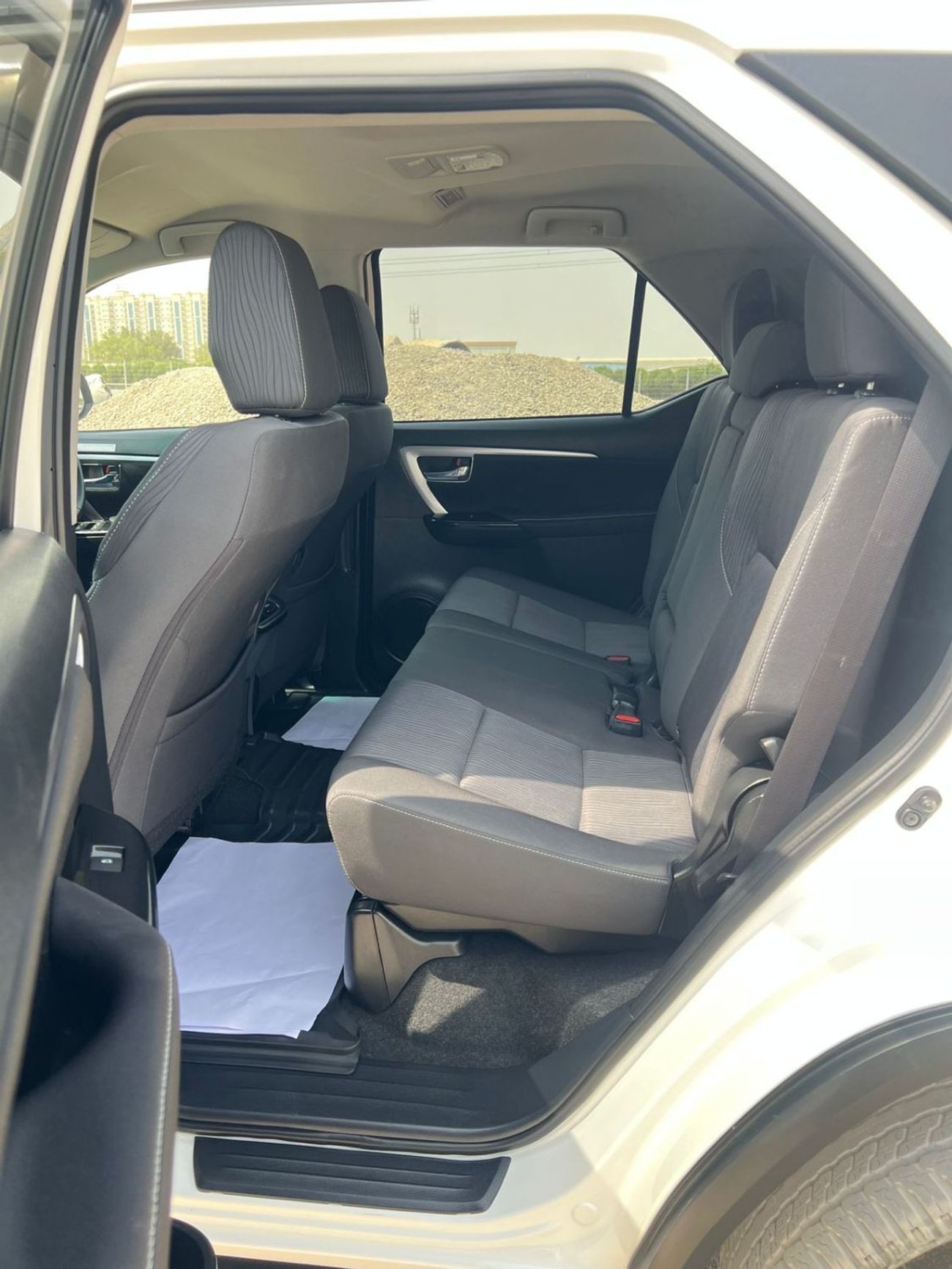 تويوتا فورتونر 2,8 LITER ,DIESEL RIGHT HAND DRIVE PUSH START