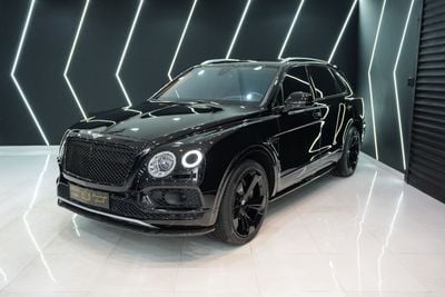Bentley Bentayga 2018 Bentley Bentayga W12, Carbon Fiber Exterior, Rear-Seat Entertainment/Picnic Tables, GCC Specs!!