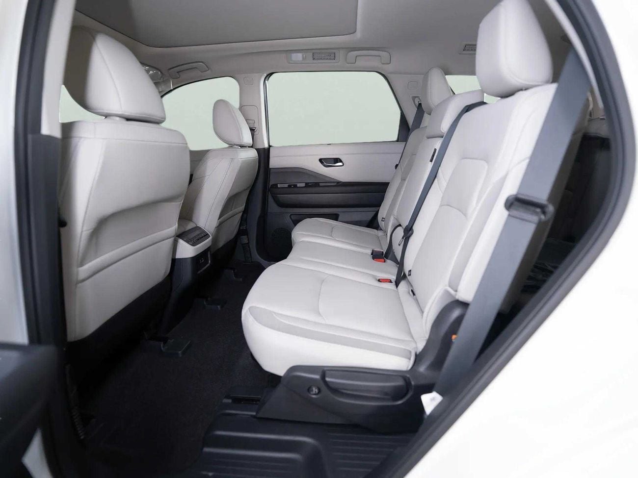 Nissan Pathfinder SV 3.5