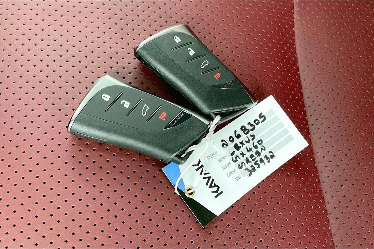 لكزس GX 460 Platinum | سنة ضمان مجانية | خالية من أضرار الفيضانات