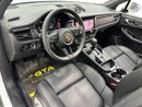 Porsche Macan 2023 Porsche Macan, January 2025 Porsche Warranty, Full Porsche Service History, Very Low Kms, GCC