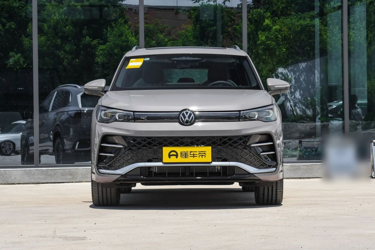 فولكس واجن تيجوان Pro 380TSI 4WD R-Line Premium Edition