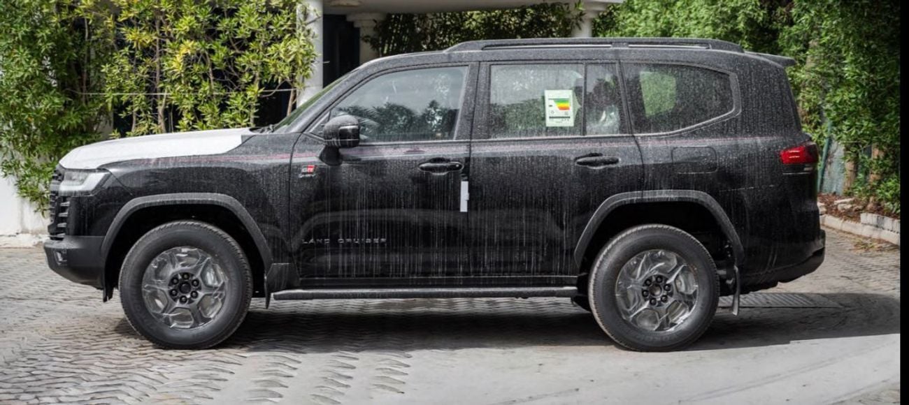 تويوتا لاند كروزر TOYOTA LC300 GR 3.5L HEV PETROL HYBRID 2026 GCC